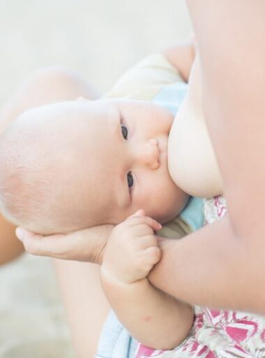 breastfeed-summer-768x512